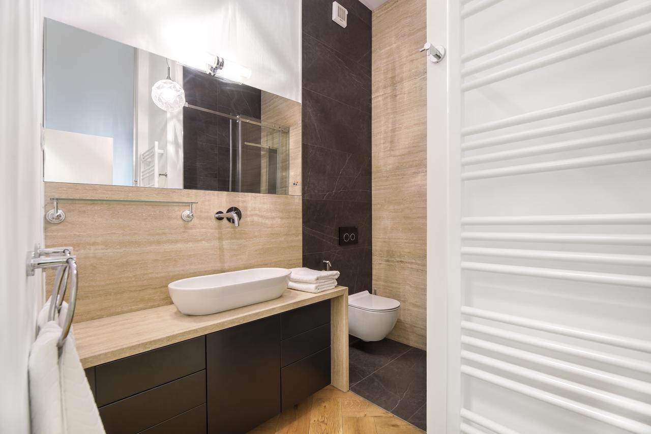 And Luxurious Beethovnova Apartma *