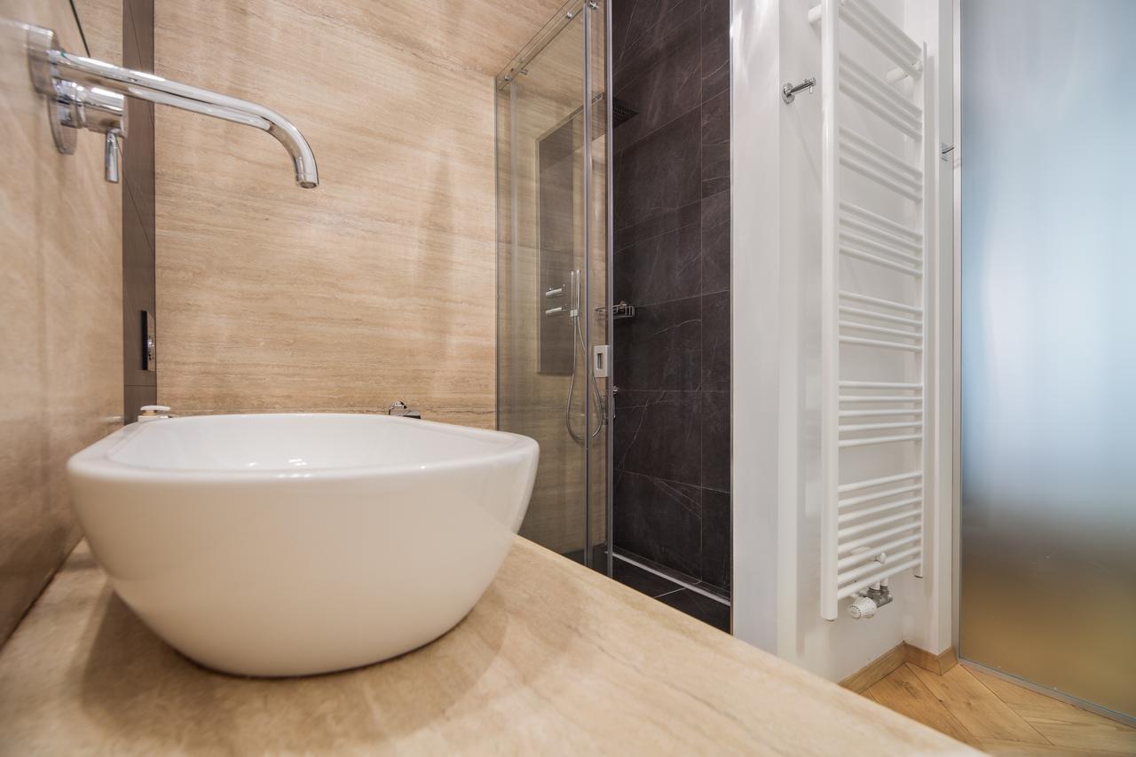 And Luxurious Beethovnova * Ljubljana