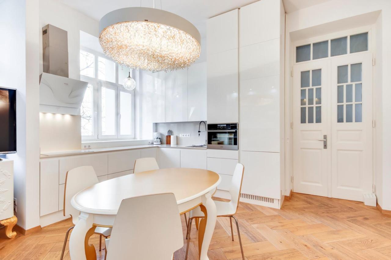 And Luxurious Beethovnova Apartamento Liubliana